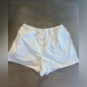 💯 Authentic Wilfred Free Aritzia Lightweight Boxer-like shorts Size XL